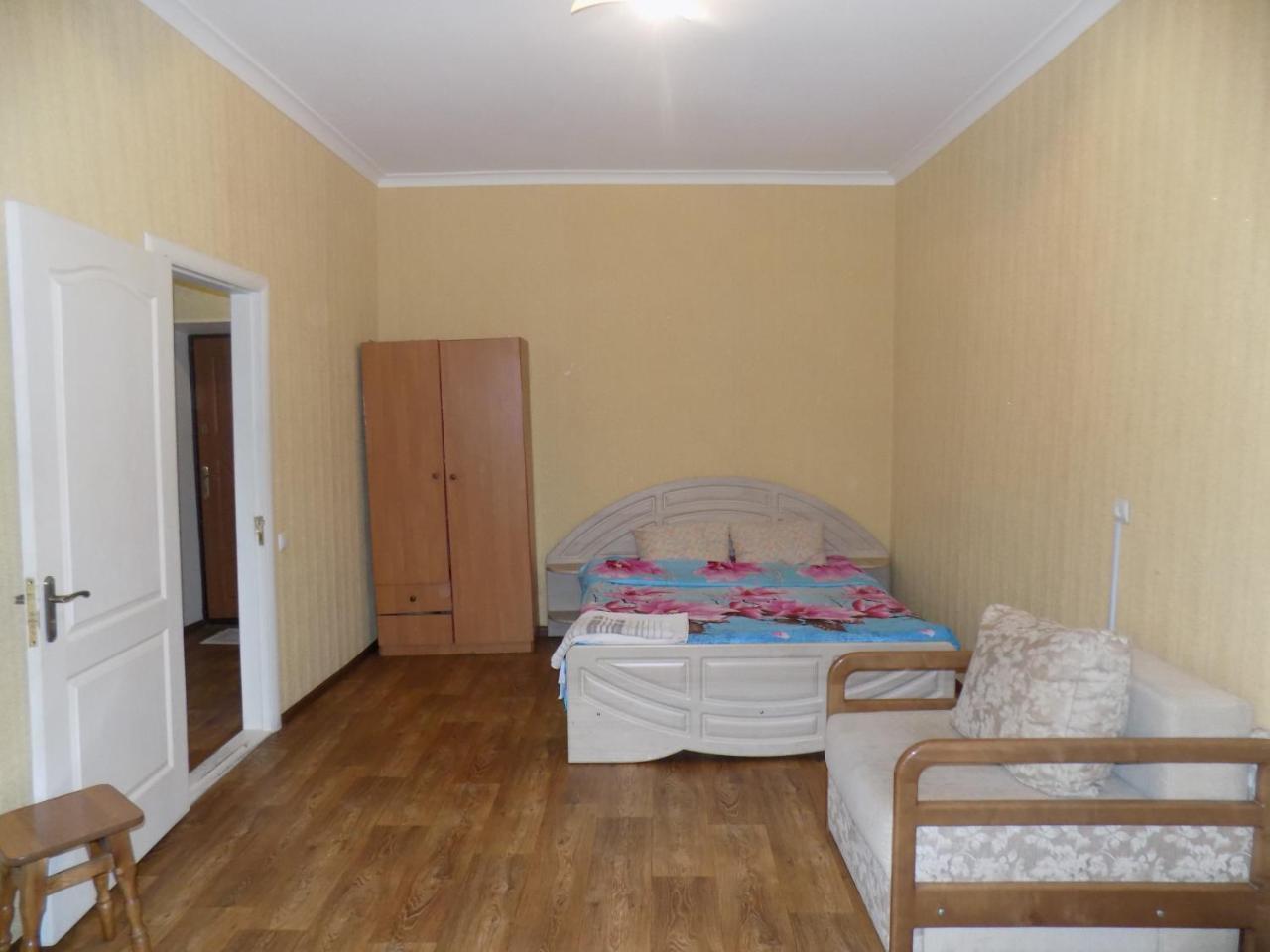 Ferienwohnung Квартира Курбаса Bila Zerkwa Exterior foto